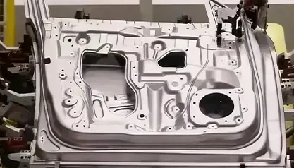 Keying Abrasives for Molding and Welding Fabrication